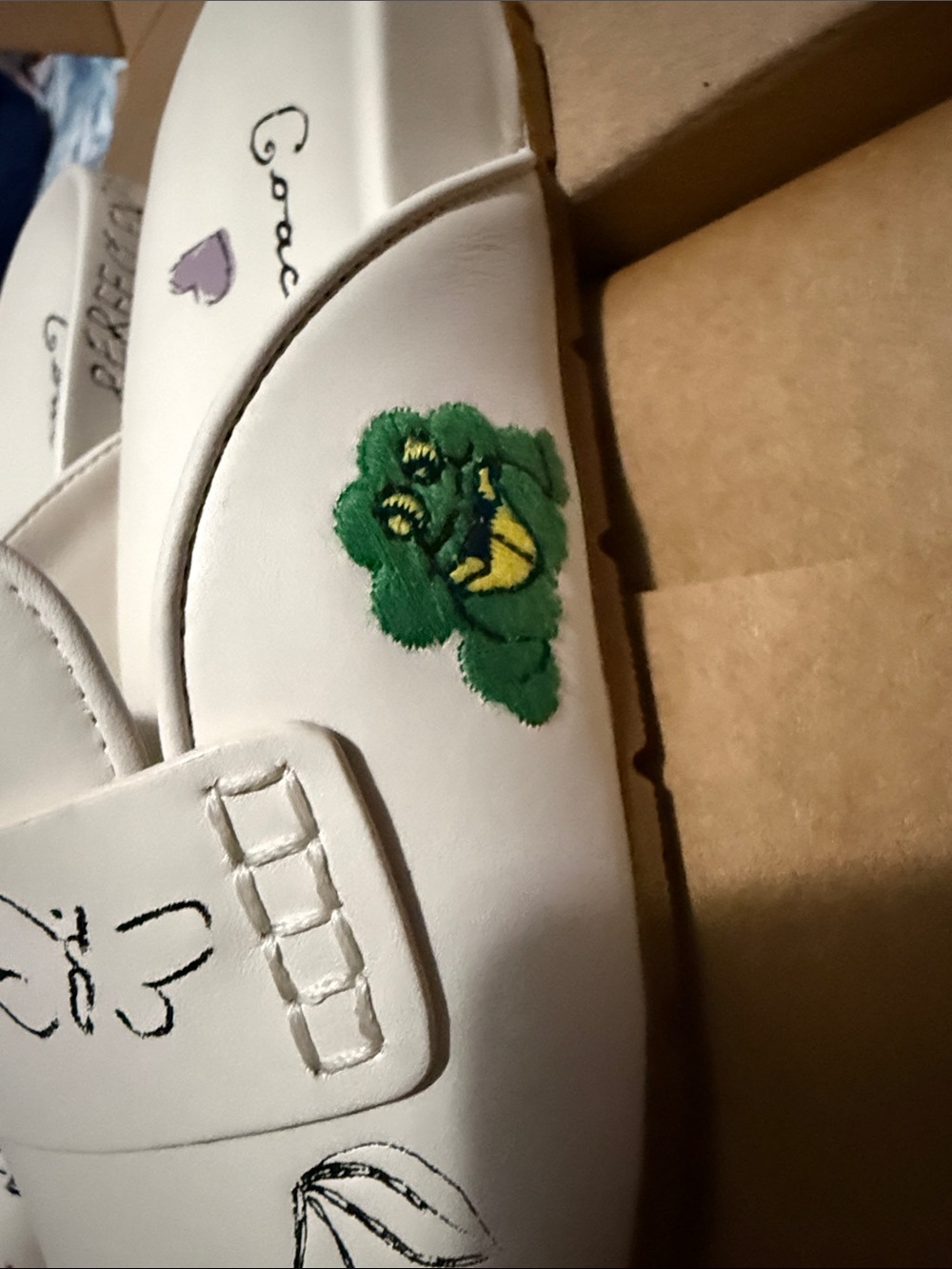 COACH White Illustrated Clog Slides — Lucky New York Motif - Picture 5 of 10